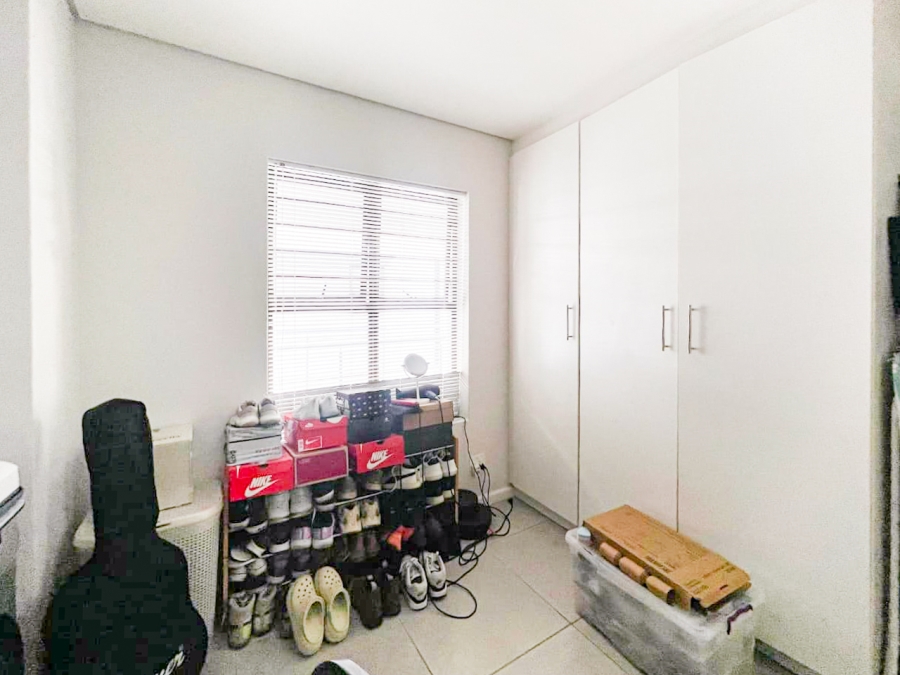 2 Bedroom Property for Sale in Loucharmante Western Cape